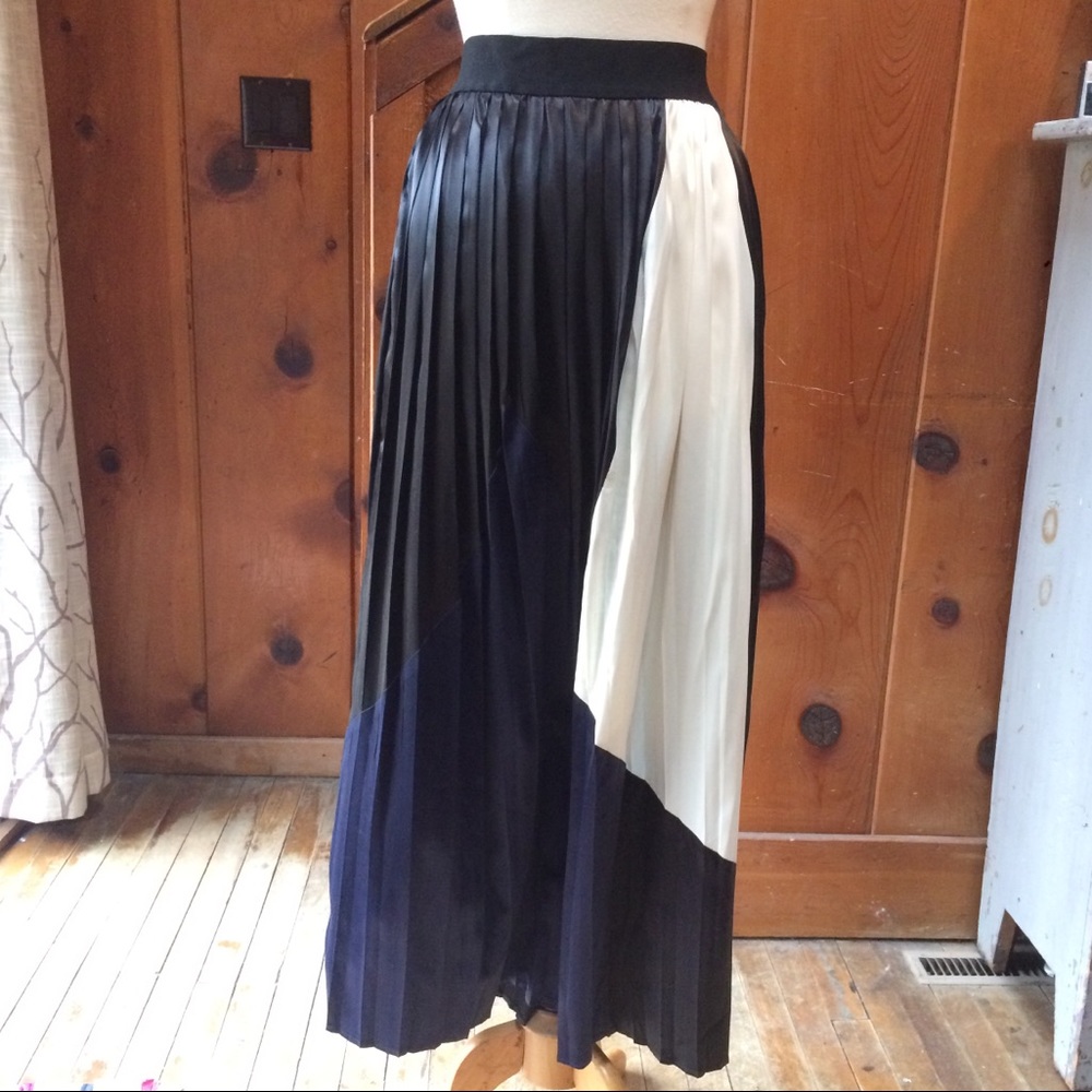 *SOLD* Le Lis Patchwork Pleated Formal Maxi Skirt